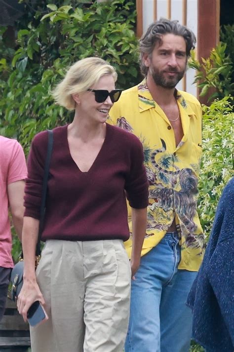 mari de charlize theron|Charlize Therons Boyfriend Alex Dimitrijevic: 5 Things。